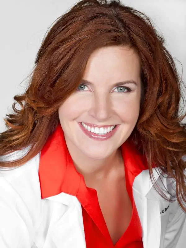 heather dooley headshot